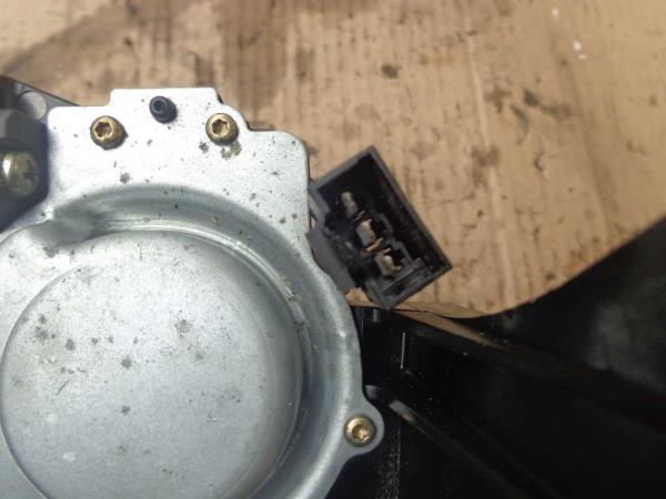 MOTEUR D ESSUIE GLACE ARRIERE OPEL ASTRA G - Vue 3